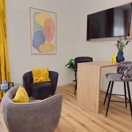 شقة New Stylish & Modern Studio Apart - With Sea View بولا المظهر الخارجي الصورة