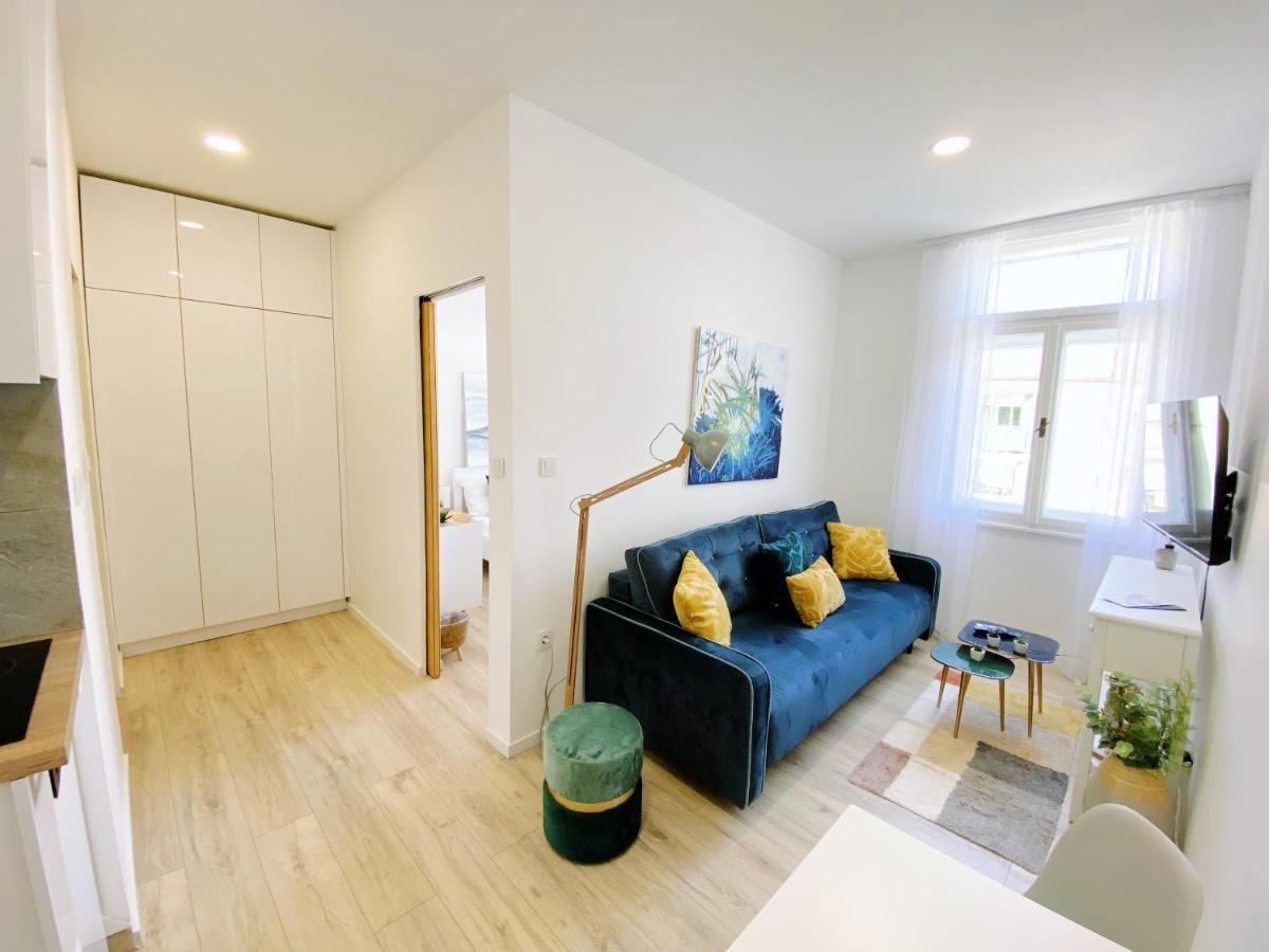شقة New Stylish & Modern Studio Apart - With Sea View بولا المظهر الخارجي الصورة
