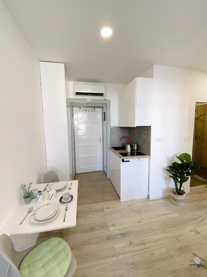 شقة New Stylish & Modern Studio Apart - With Sea View بولا المظهر الخارجي الصورة