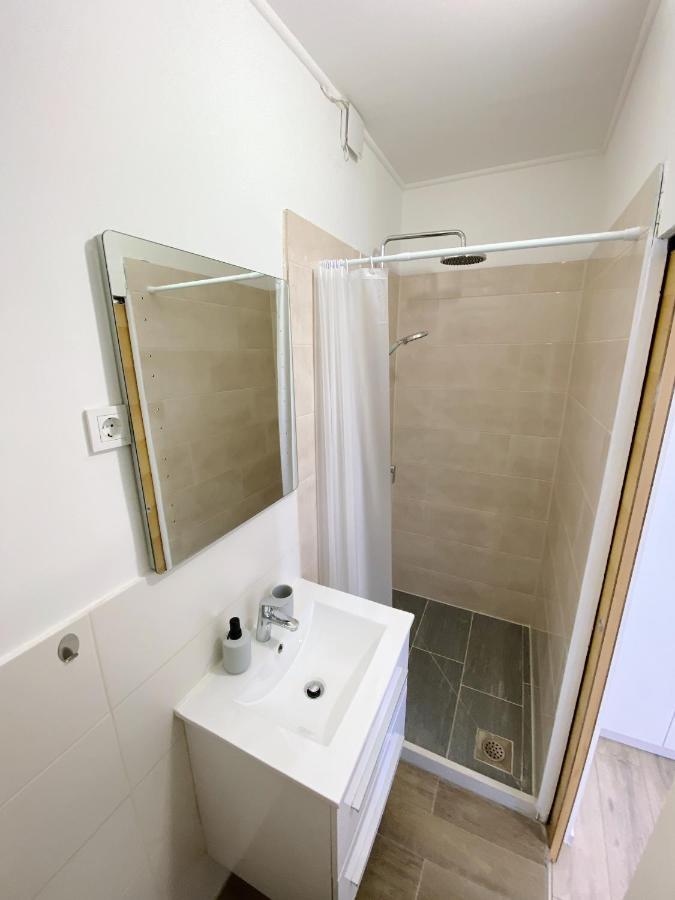 شقة New Stylish & Modern Studio Apart - With Sea View بولا المظهر الخارجي الصورة