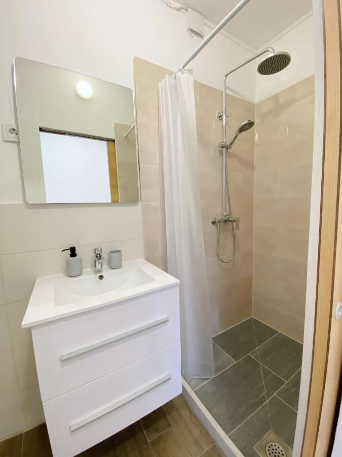 شقة New Stylish & Modern Studio Apart - With Sea View بولا المظهر الخارجي الصورة
