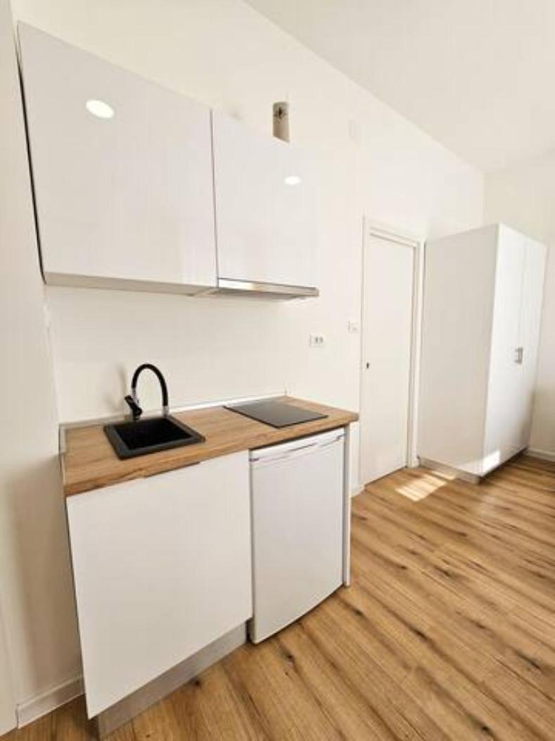 شقة New Stylish & Modern Studio Apart - With Sea View بولا المظهر الخارجي الصورة