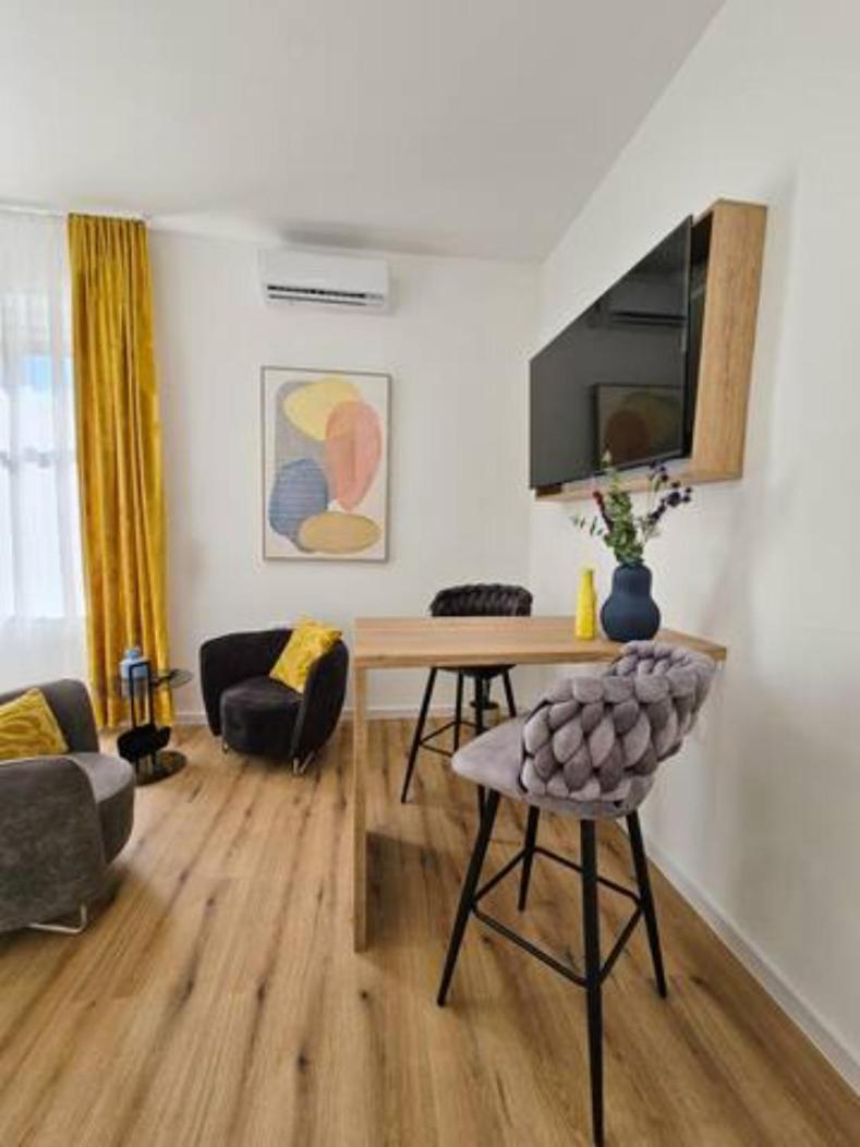 شقة New Stylish & Modern Studio Apart - With Sea View بولا المظهر الخارجي الصورة
